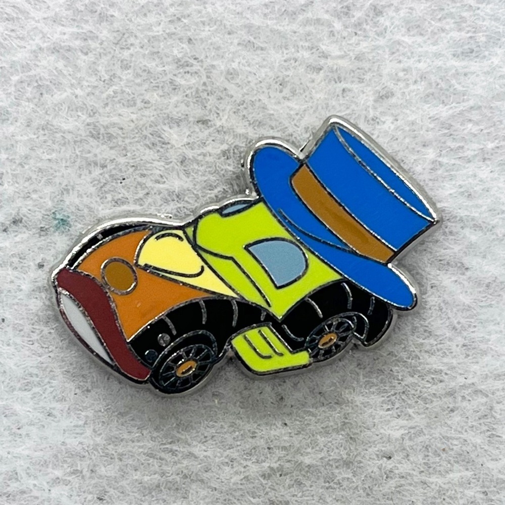🔮 5/$25 Disney Racers Pinocchio Jiminy Cricket Pin